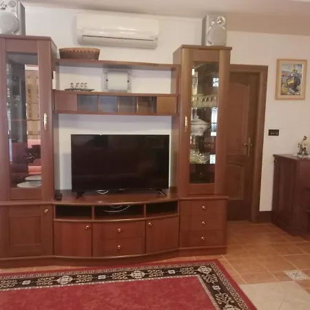 Noa * Οπατία